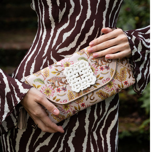 Canopy Chorus Envelope with Howlite Stone